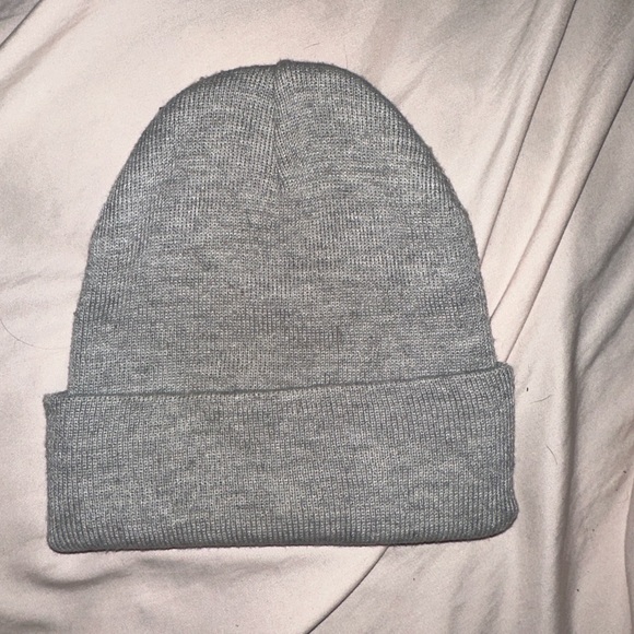 herschel beanie - Picture 2 of 2